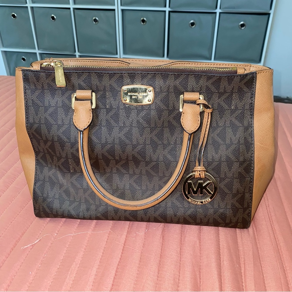 Michael Kors | Brown and tan MK arm bag